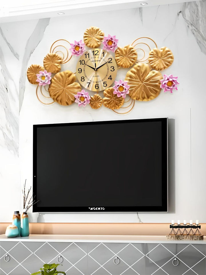 Abstract shaped wall clock