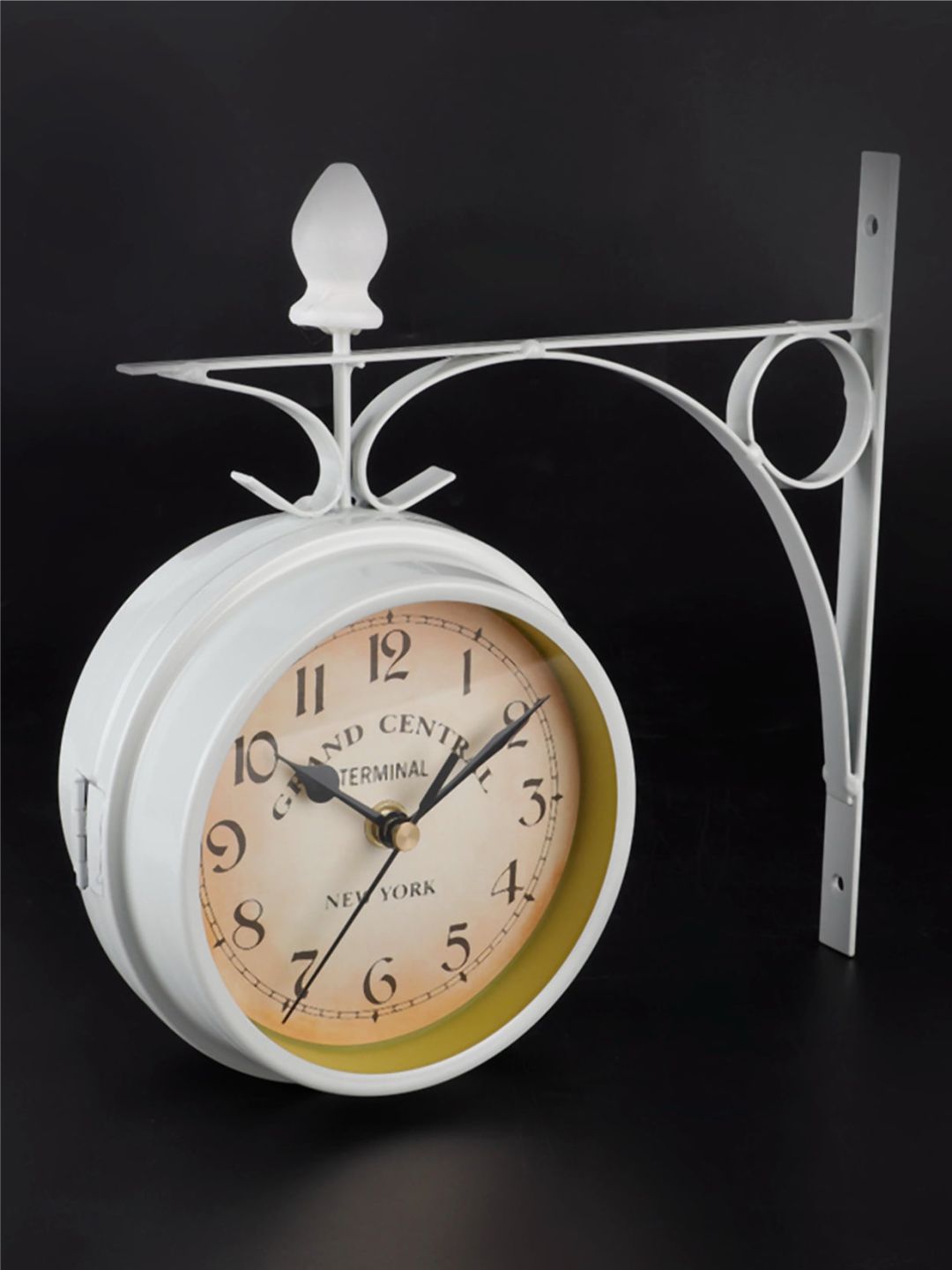 Abstract shaped wall clock