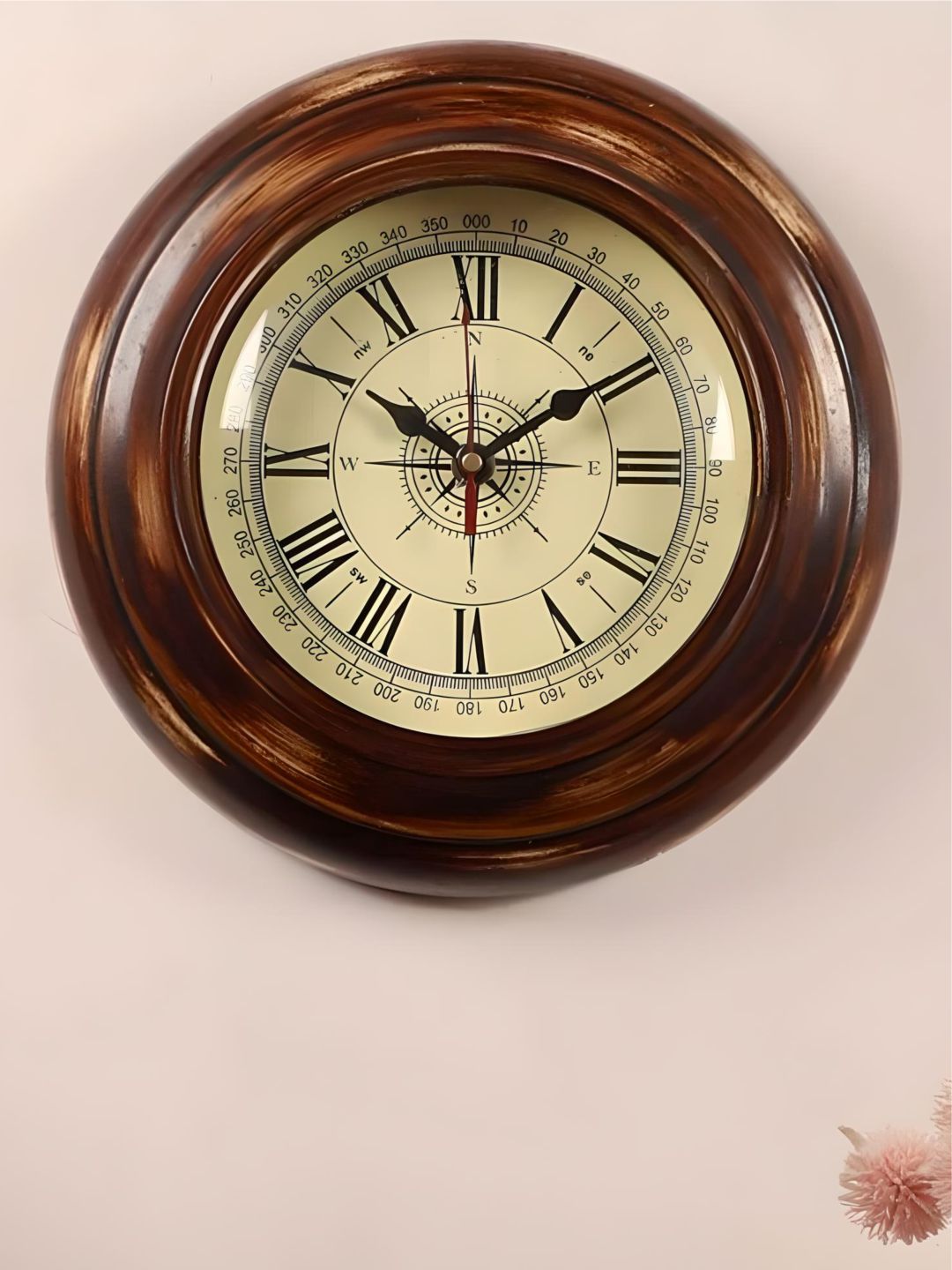 Abstract shaped wall clock