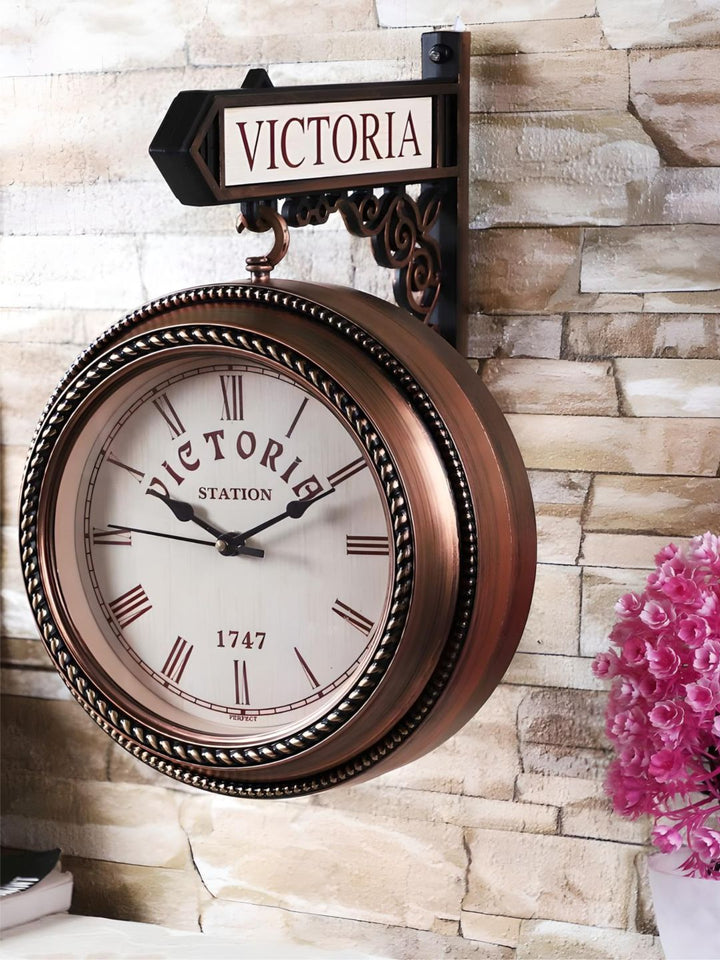 Abstract shaped wall clock