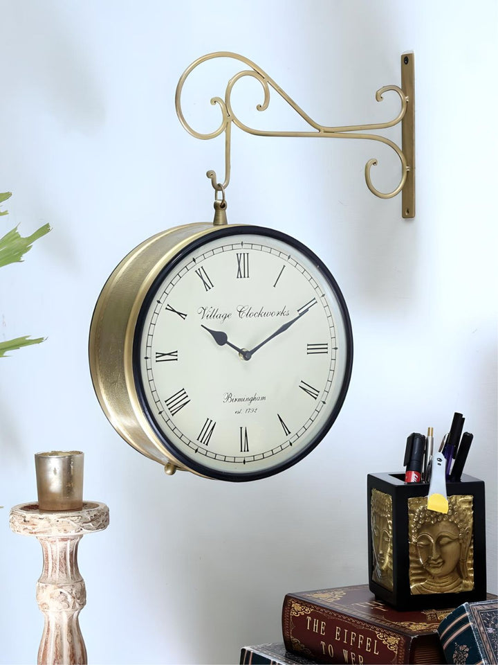 Abstract shaped wall clock