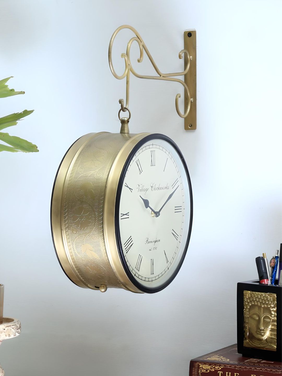Abstract shaped wall clock