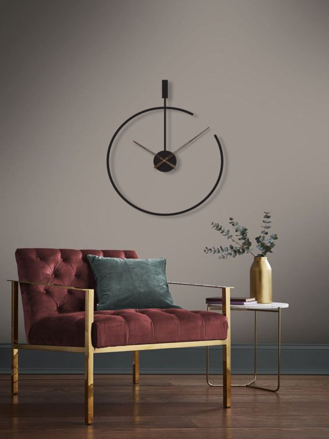 Abstract shaped wall clock