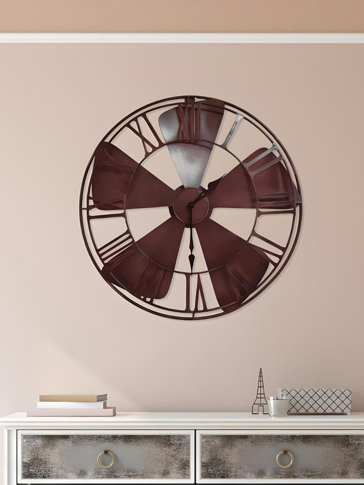 Abstract shaped wall clock