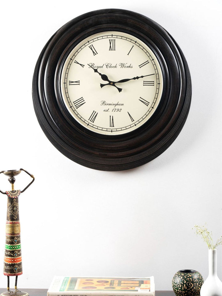 Abstract shaped wall clock