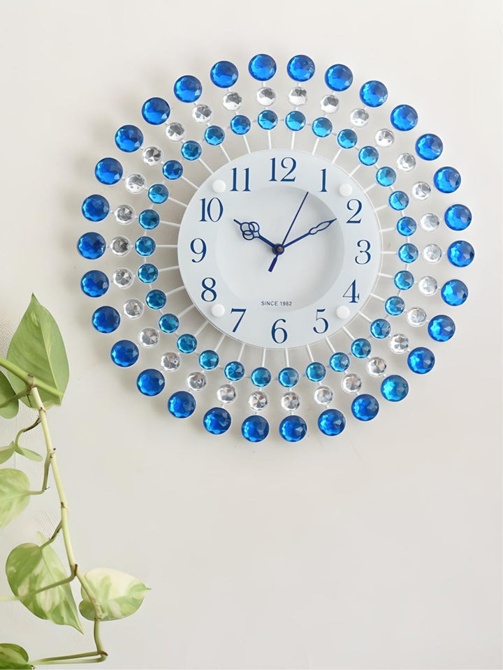 Abstract shaped wall clock