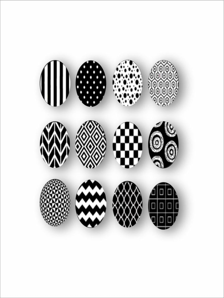 Patterned Globes Harmony in Black and White - Monochrome decor