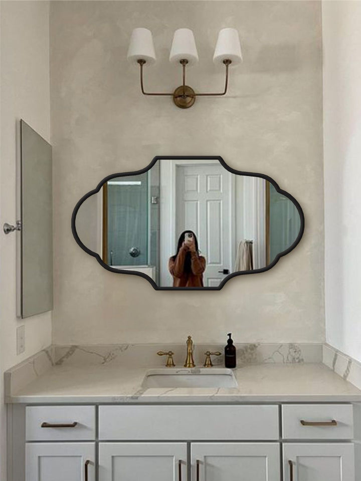 Assymetric Mirrors