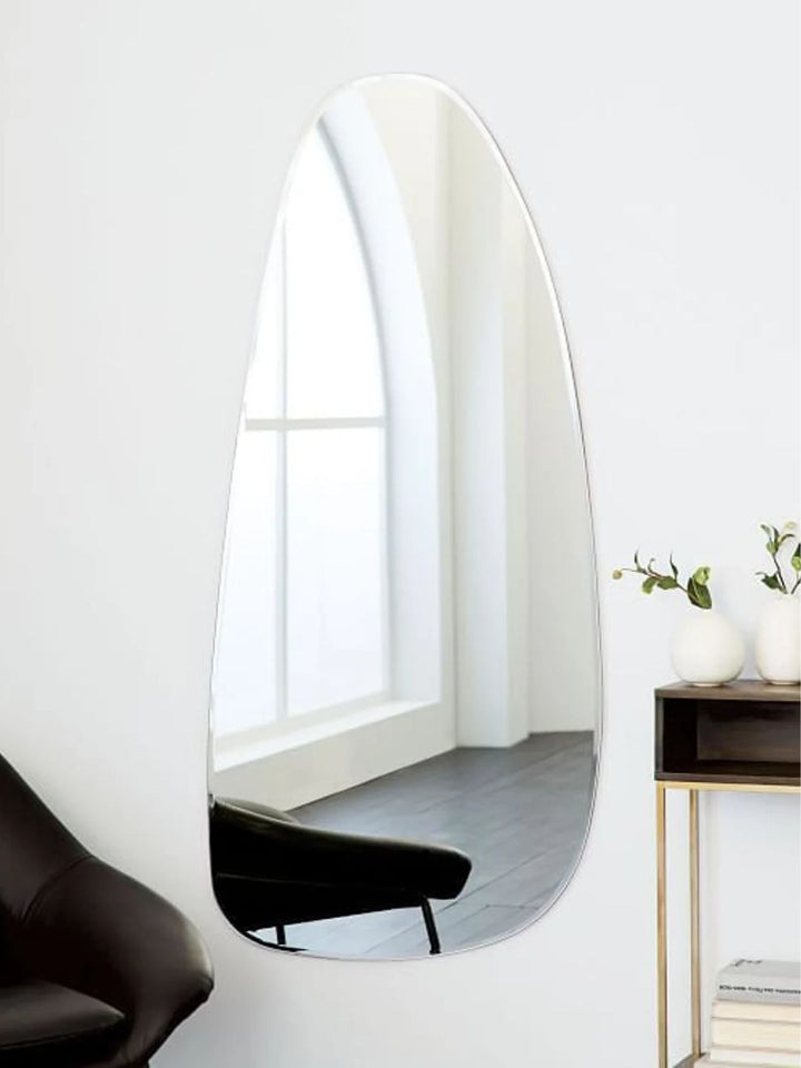 Assymetric Mirrors